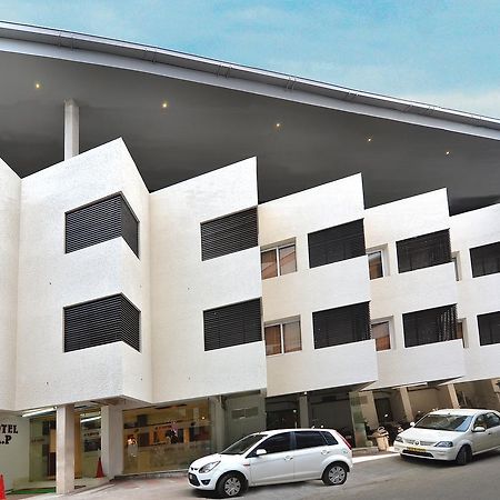Hotel A P Coimbatore Exterior photo